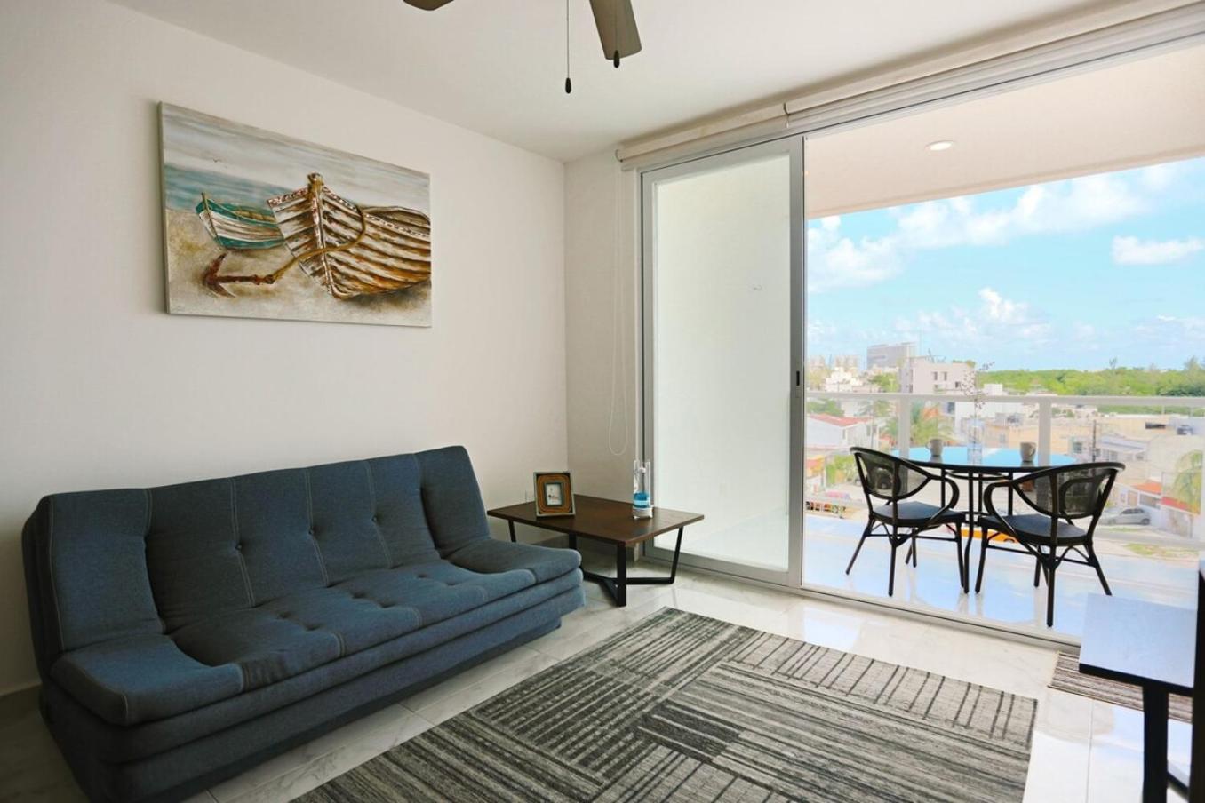 Large One-bedroom Near Isla Mujeres Ferry * Cancun