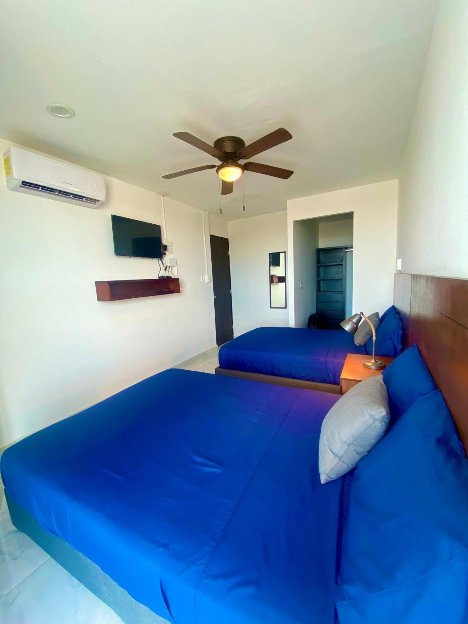 Holiday home Large One-bedroom Near Isla Mujeres Ferry *